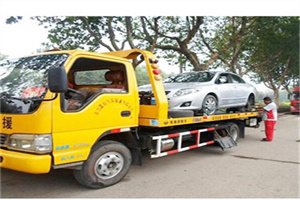 阿里附近24小时汽车拖车服务热线