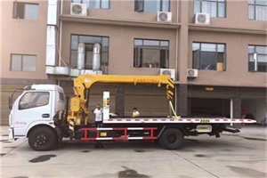 阿里附近汽车轮胎更换